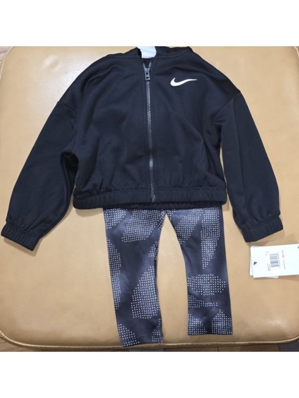 Nike 2 Piece Girls Therma Fit Outfit Size 2T